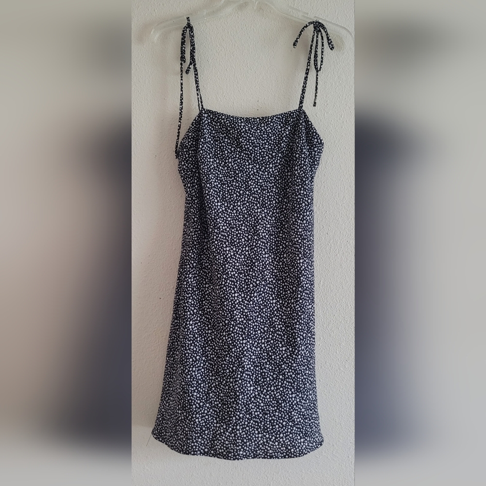 POLLY Sz 6 mini polkadot dress